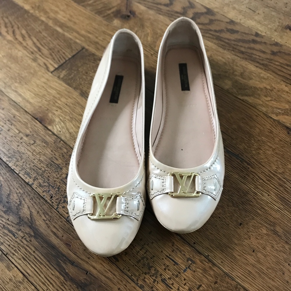 Vuitton ballet flats!